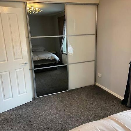 Garland Way 2 Bed House Sheffield Free Parking 5 Min From M1 Villa Mosborough Eksteriør billede