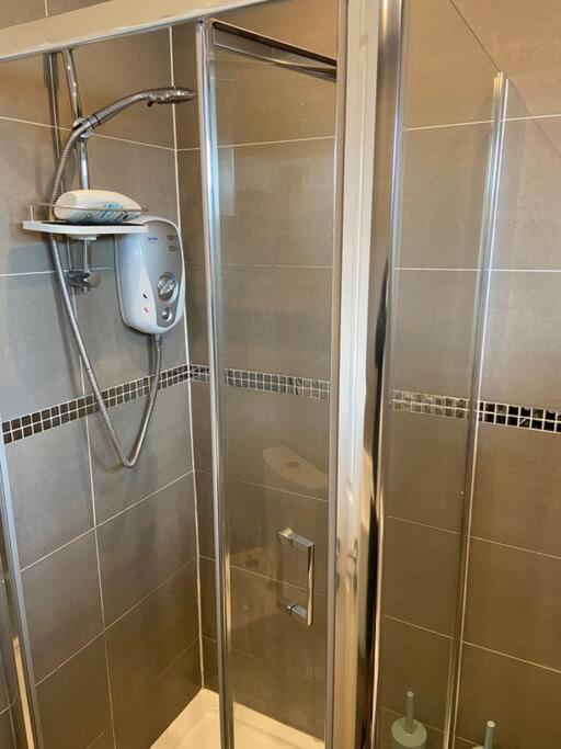 Garland Way 2 Bed House Sheffield Free Parking 5 Min From M1 Villa Mosborough Eksteriør billede